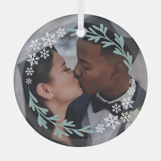 Ornement En Verre Snowflakes & Greenery Wreath Your Photo (Recto)