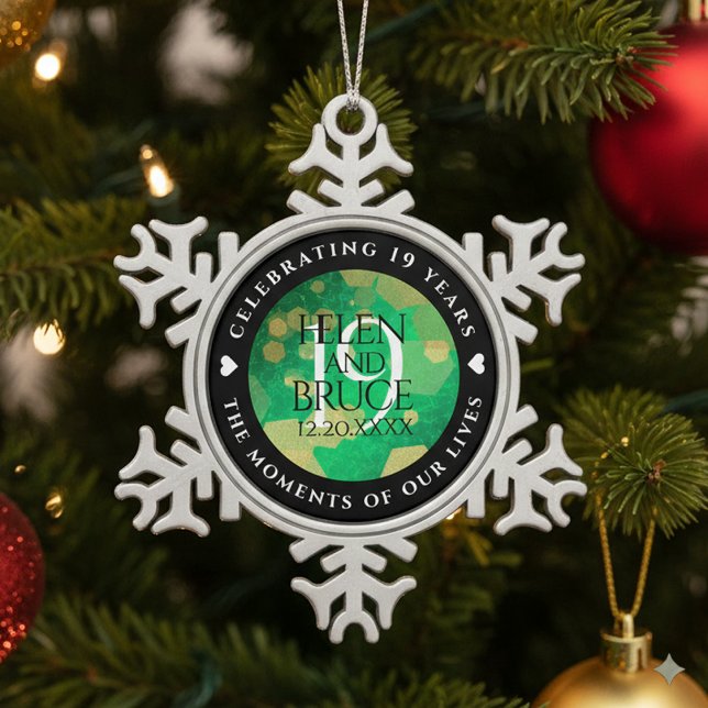Ornement Flocon De Neige Élégante 19e anniversaire du Mariage de Jade (19th Jade Wedding Anniversary Snowflake Pewter Ornament Cover Photo)