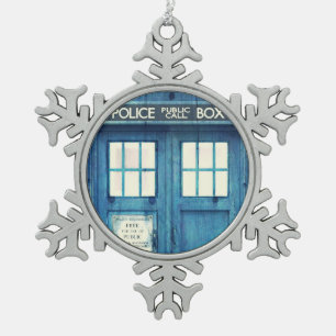 Ornement Flocon De Neige La police vintage téléphone la cabine téléphon