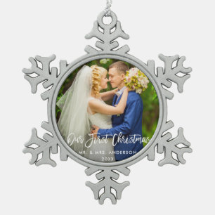 Ornement Flocon De Neige Script de brosse moderne Notre premier Mariage de 