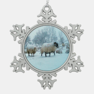 Ornement Flocon De Neige Sheep In Winter Tree Ornament Or Add Own Photo