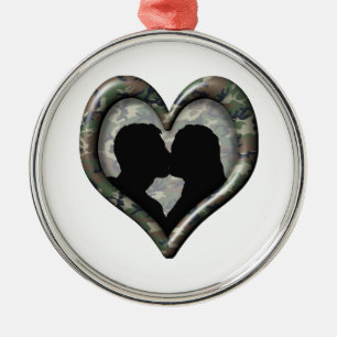 Ornement Métallique Camo Kissing Couple Heart