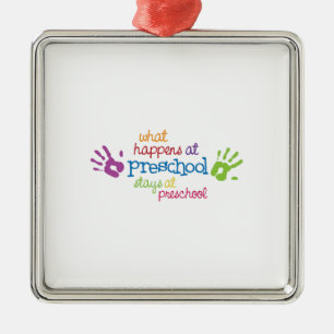 Ornement Métallique Ce qui se produit aux jours préscolaires