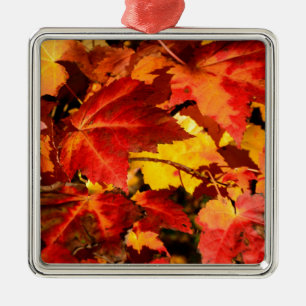 Ornement Métallique Feuilles d'automne colorées, feuille d'érable roug