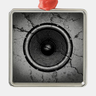 Ornement Métallique Haut-parleur de musique sur un mur craqué