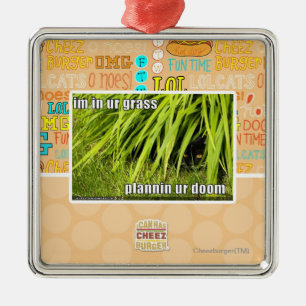 Ornement Métallique im dans l'herbe d'ur