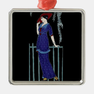 Ornement Métallique Paris mode 1920s élégante dame