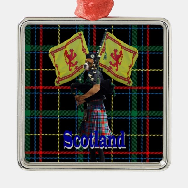 Ornement Métallique Piper écossais sur tartan (Devant)