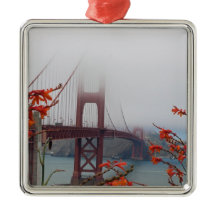 Pont Golden Gate aux fleurs orange