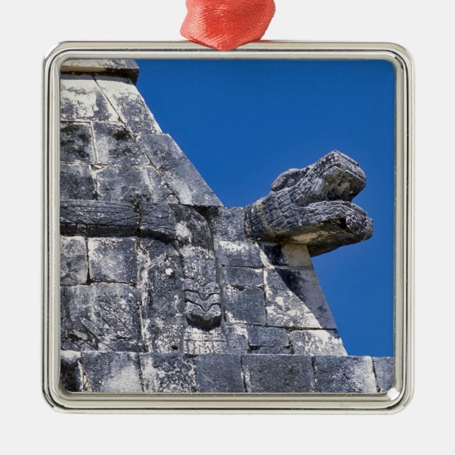 Ornement Métallique Rapprochement des pierres qui font un Mayan ancien (Devant)