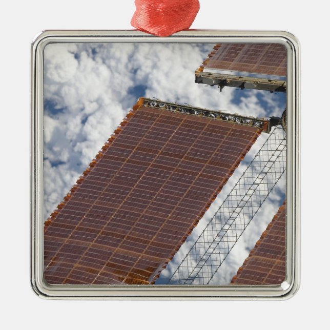 Ornement Métallique Un réseau solaire réparé (Devant)