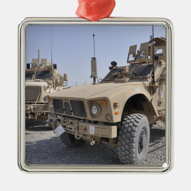 Ornement Métallique Véhicule protégé contre les embuscades M-ATV 2 (Devant)