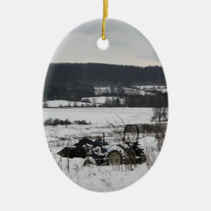 Ornement Ovale En Céramique Tracteur dans la neige