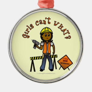 Ornement Rond Argenté Fille de construction sombre