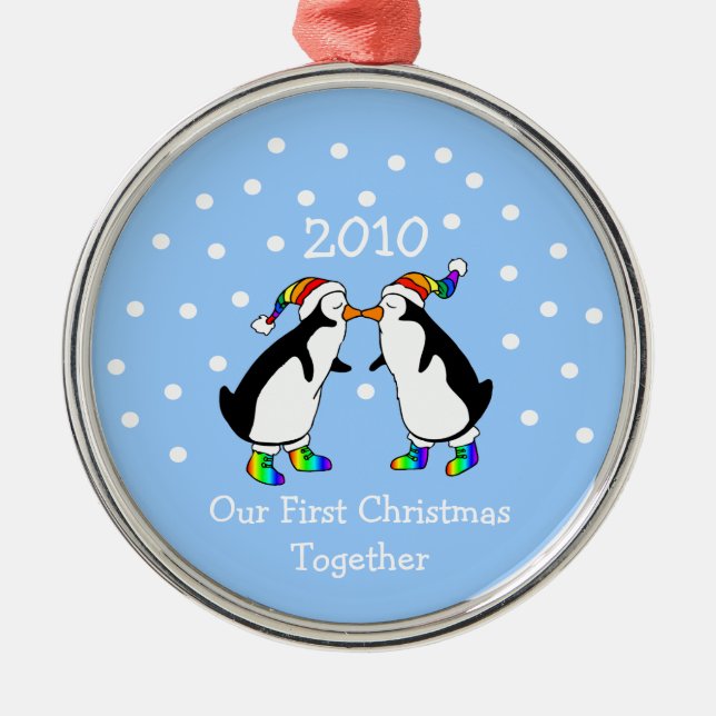 Ornement Rond Argenté Notre premier Noël Ensemble 2010 (GBL Penguins) (Devant)