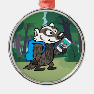Ornement Rond Argenté Ricky Raccoon  Selfie d'un blaireau de Boomer