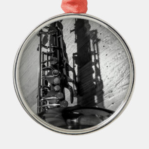 Ornement Rond Argenté Saxophone locataire noir et blanc