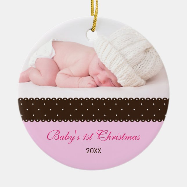 Ornement Rond En Céramique 1er Noël du bébé - Ruban (rose) (Devant)
