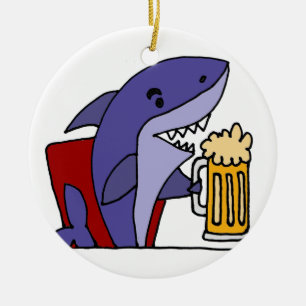 Ornement Rond En Céramique Bière potable de requin drôle