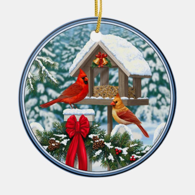 Ornement Rond En Céramique Cardinaux et nourriciers d'oiseaux de Noël (Devant)
