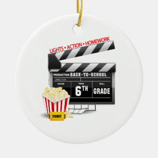Ornement Rond En Céramique Classeur de films de 6e année