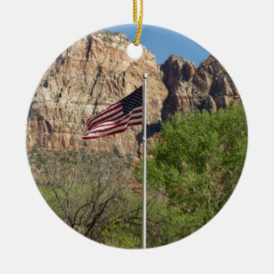 Ornement Rond En Céramique Drapeau américain dans le parc national de Zion II