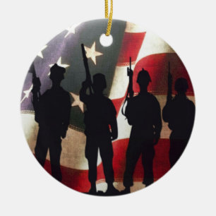 Ornement Rond En Céramique Drapeau patriotique de silhouette militaire de