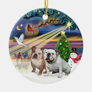 Ornement Rond En Céramique Magie de Noël (R) - Deux bouledogues anglais