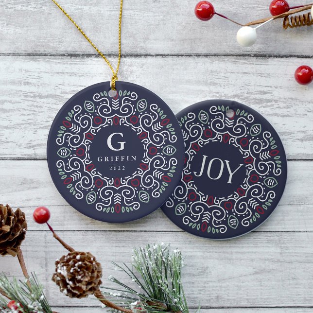 Ornement Rond En Céramique Monogramme de vacances Folk Art (Créateur téléchargé)