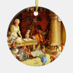 Ornement Rond En Céramique Père Noël et Mme Claus et les elfes font des