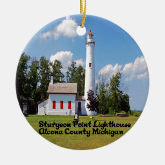 Ornement Rond En Céramique Phare Michigan de point d'esturgeon