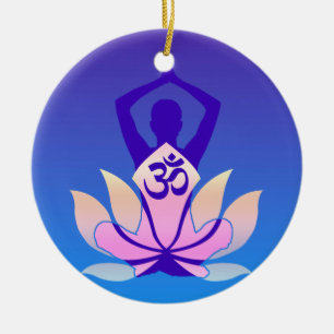 Ornement Rond En Céramique Pourpre Hue de pose de yoga de l'OM Lotus