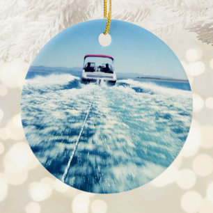 Ornement Rond En Céramique Tubing Behind Speed Boat