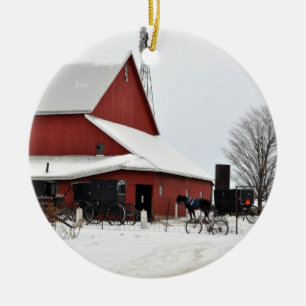 Ornement rouge amish de Noël de grange