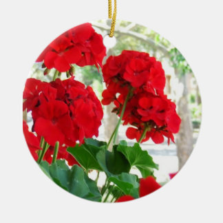 Ornement rouge de fleur de géraniums