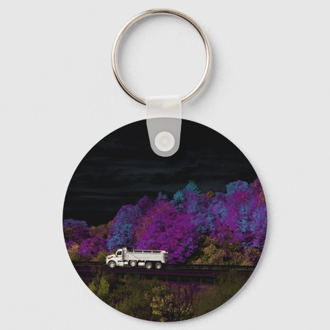 oscar leaves the party keychain (Front)