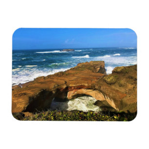 Otter Rock at Devil's Punchbowl State Park, Oregon Magnet