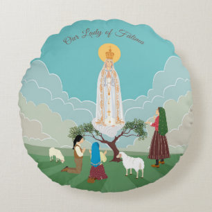 Our Lady of Fatima and the three shepherds Round Pillow