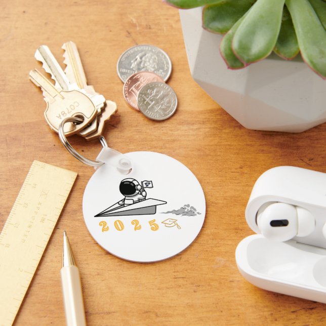 out-of-this-world astronaut 2025 grad keychain (Desk)