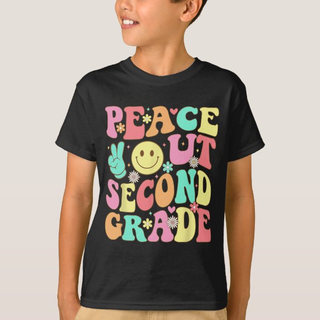 Out Second Grade Groovy 2nd Grade Last Day Of Scho T-Shirt (Front)