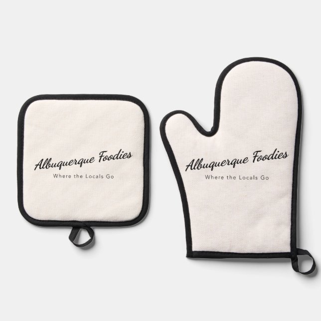 Oven Mitt and Pot Holder Set (Front)