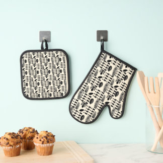 Oven Mitt and Pot Holders Oven Mitt & Pot Holder Set