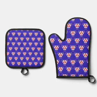 Oven Mitt and Pot Holders With Flowers Oven Mitt & Pot Holder Set