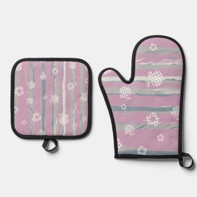 Oven Mitt & Pot Holders – Gingham Orchard Oven Mitt & Pot Holder Set (Front)