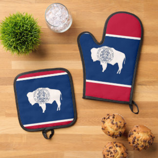 Oven Mitt, Pot Holders, Wyoming flag Oven Mitt & Pot Holder Set
