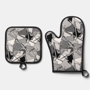 Overlapping Flutes Oven Mitt & Pot Holder Set