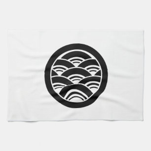 Overlapping waves in circle kitchen towel