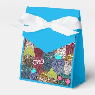 Owl in crown favor box