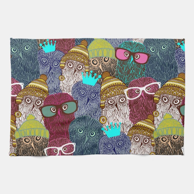 Owl in crown kitchen towel (Horizontal)