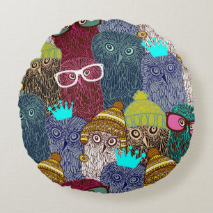 Owl in crown round pillow